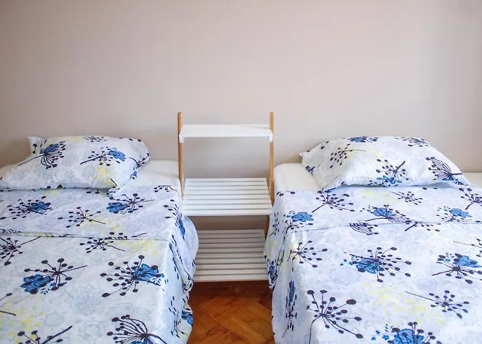 Πανσιόν Serpa Pinto *